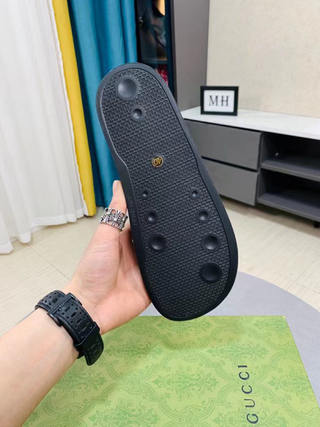 SANDALS